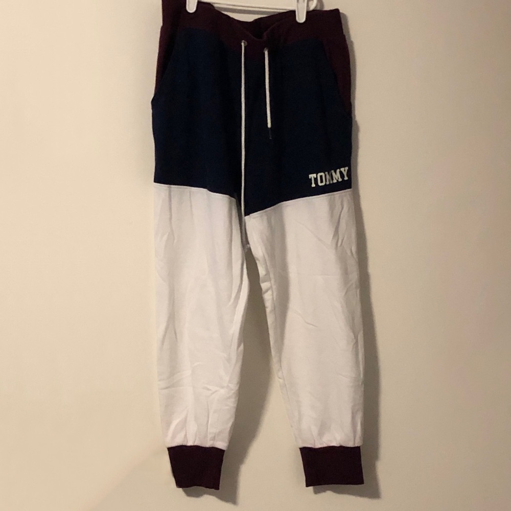 tommy hilfiger joggers